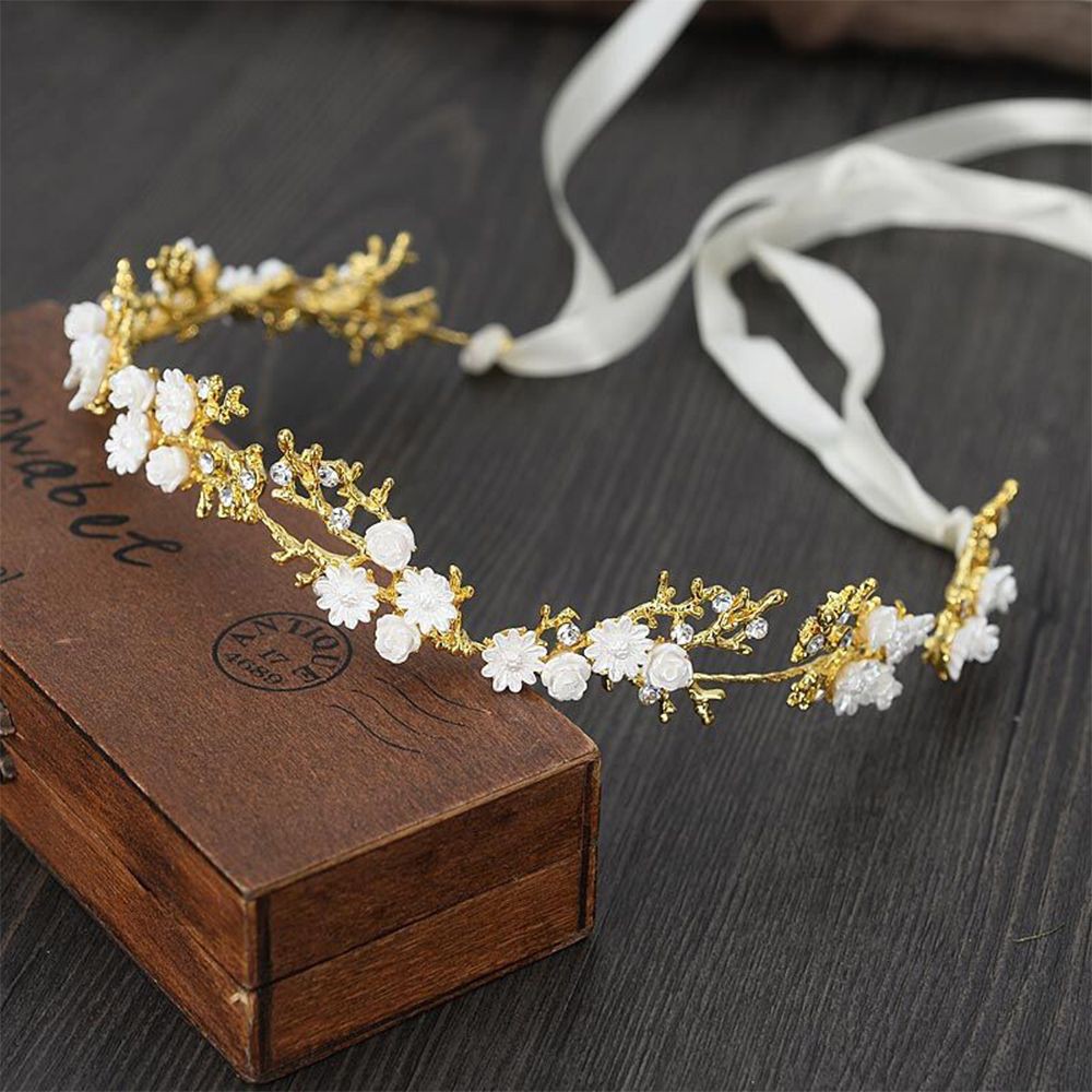 Băng đô đính hoa cài tóc cô dâu