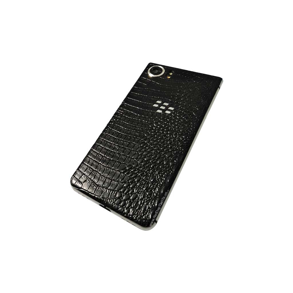 Miếng dán da điện thoai Black Berry Keyone – Da bò thật 100% - chính hãng Nét Đẹp Tinh Tế
