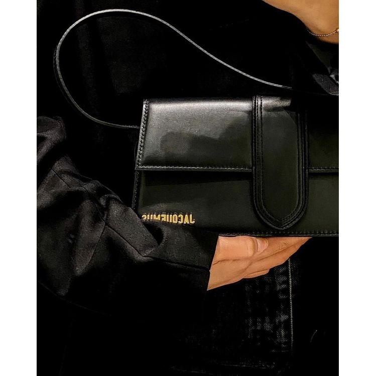 Túi Xách Jac.que.mus kẹp nách Size 26cm Màu Đen