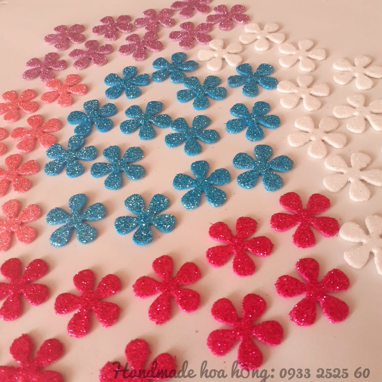100 Hoa mai, bằng giấy xốp kim tuyến/ xốp nhũ kim tuyến - xốp mầm non - Trang trí thiệp, hoa cài tóc, vòng hoa.