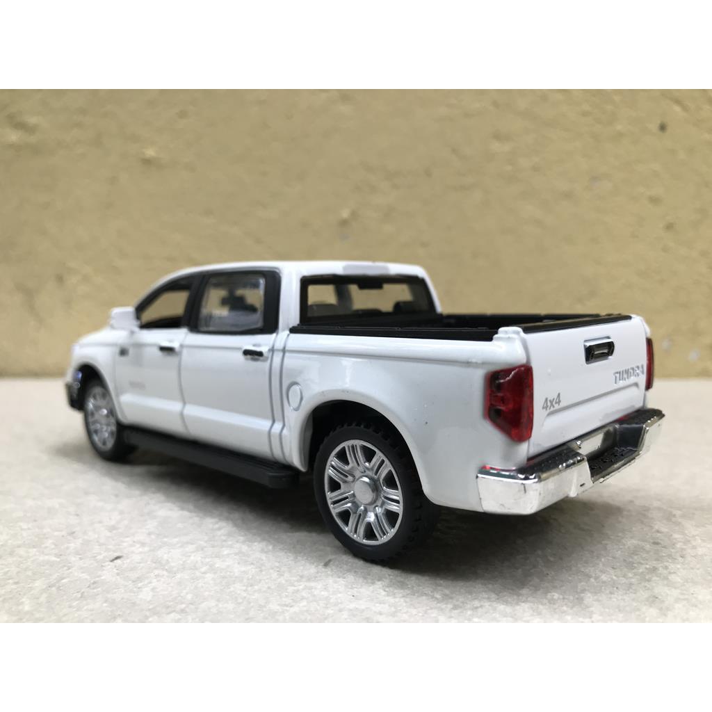 Mô hình xe ô tô TOYOTA TANDA PICKUP  - 1:32