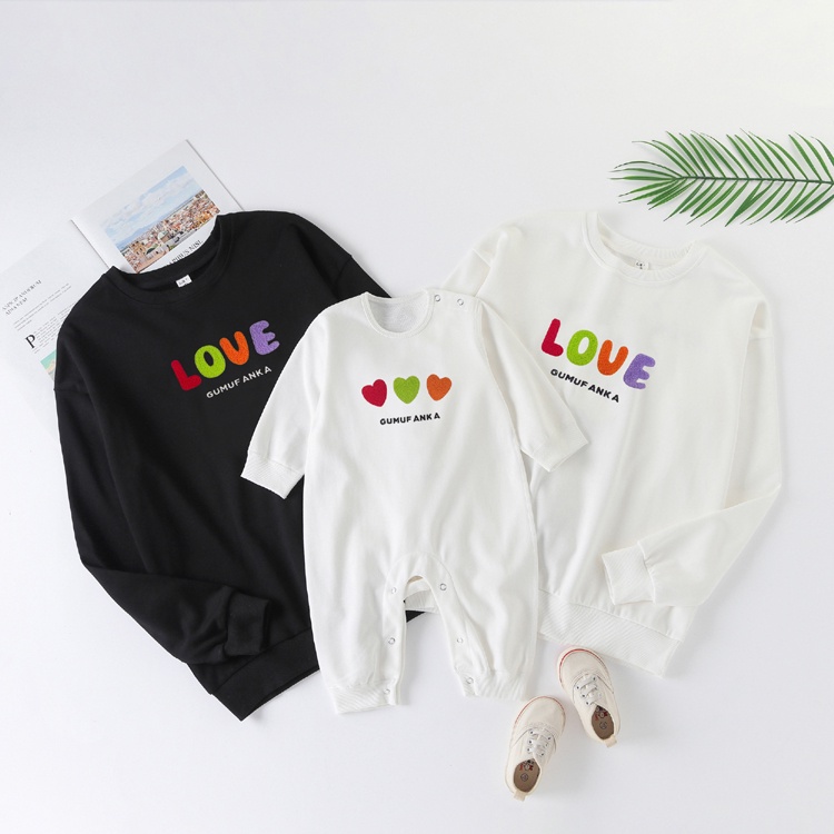 Áo Sweater Gia Đình Familylove - Mẫu Áo Sweater  Họa Tiết Trái Tim Xinh Xắn Love Gumuf Ank A Chất Nỉ Da Cá Cotton 100%