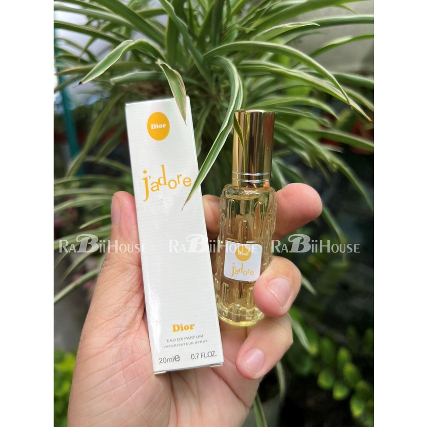 Nước hoa Nữ Jadore Eau De Parfume dạng xịt chỉ với 20ml tự tin gợi cảm cho phái nữ
