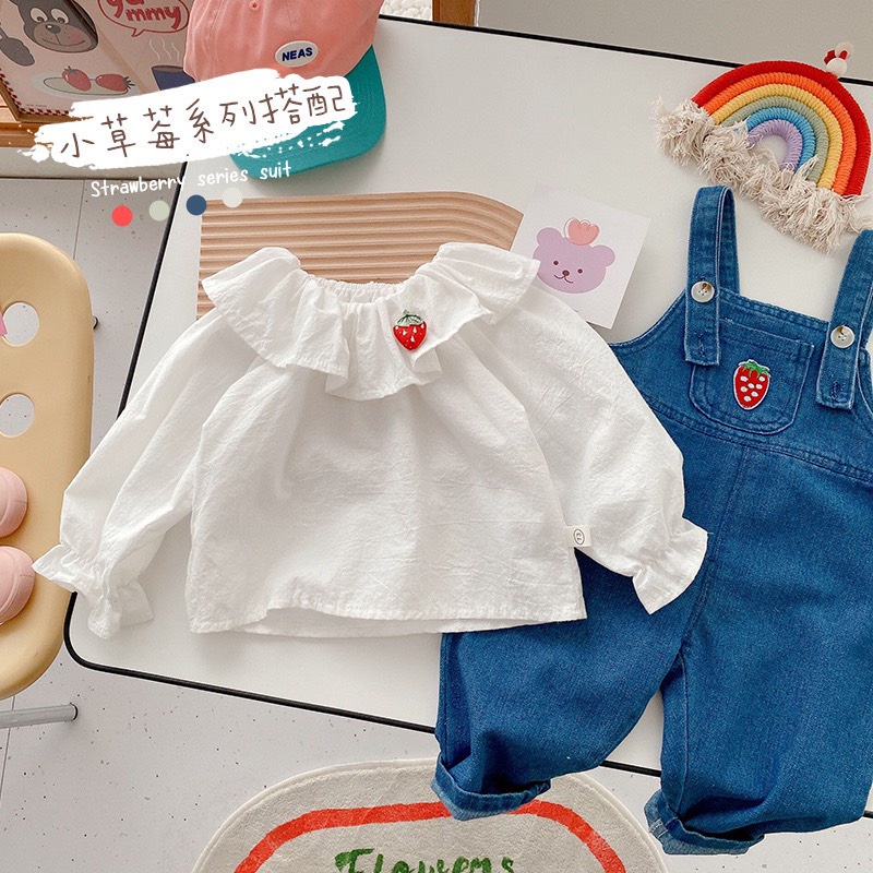 Set quần yếm mix sơ mi bé gái dài tay, họa tiết dâu tây cute xinh xắn, hàng quảng châu cao cấp
