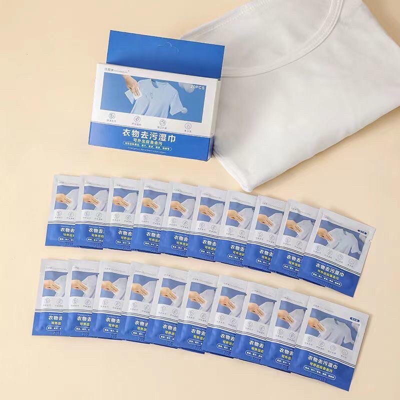 Khăn ướt lau tẩy nhanh sạch tức thì vết bẩn quần áo