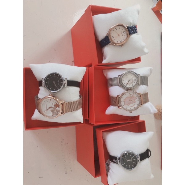 Đồng hồ đeo tay nữ