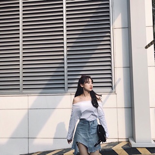 Áo bẹt vai tay dài