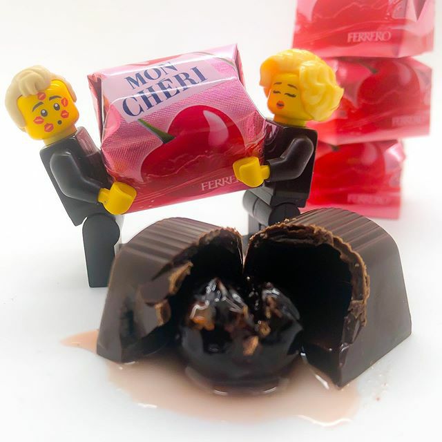 Socola nhân rượu Mon Cheri Đức hộp 30 viên