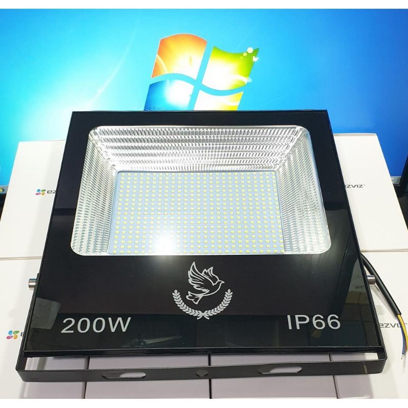 Đèn Pha LED 200W mặt kính chống nước - Ánh Sáng Trắng- bảo hành 12 tháng.