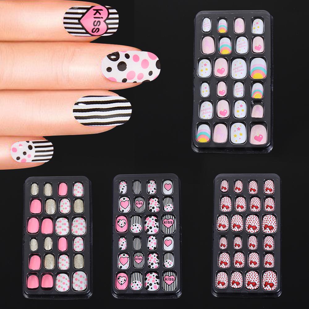 Set 24 Móng Tay Giả Tự Dính Màu Sắc Kẹo Ngọt Xinh Xắn
