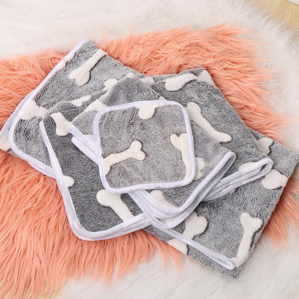 Chăn Giữ Ấm Tiện Dụng Cho Thú Cưng