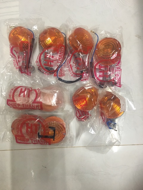 Đèn xi nhan xe 67, 78, 81 có chụp  - Tân Thành