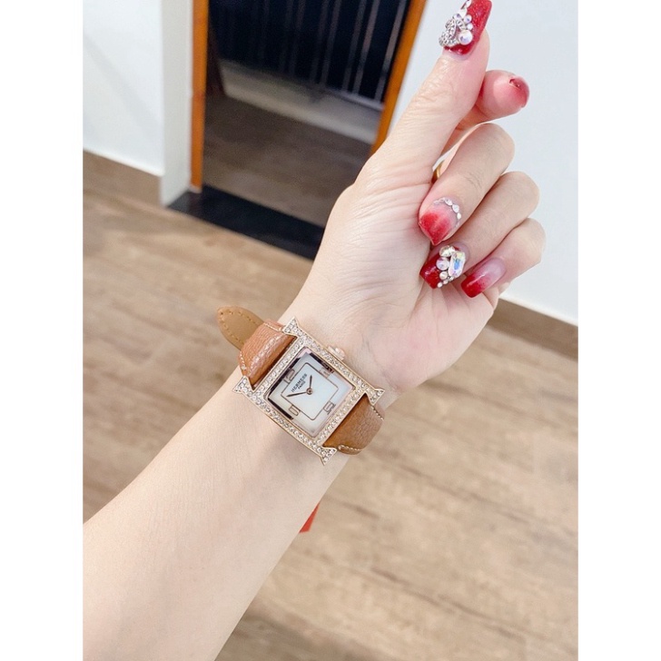 Đồng hồ nữ HERMES dây da mặt vuông đính đá cao cấp