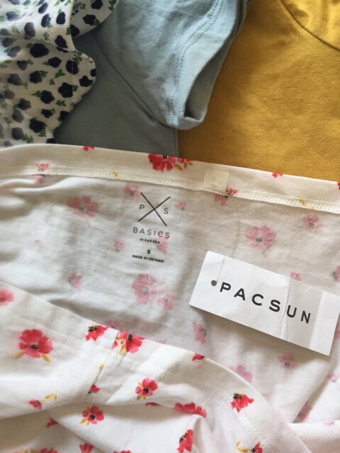 Combo 2 áo thun pacsun xuất Mỹ chỉ 59k