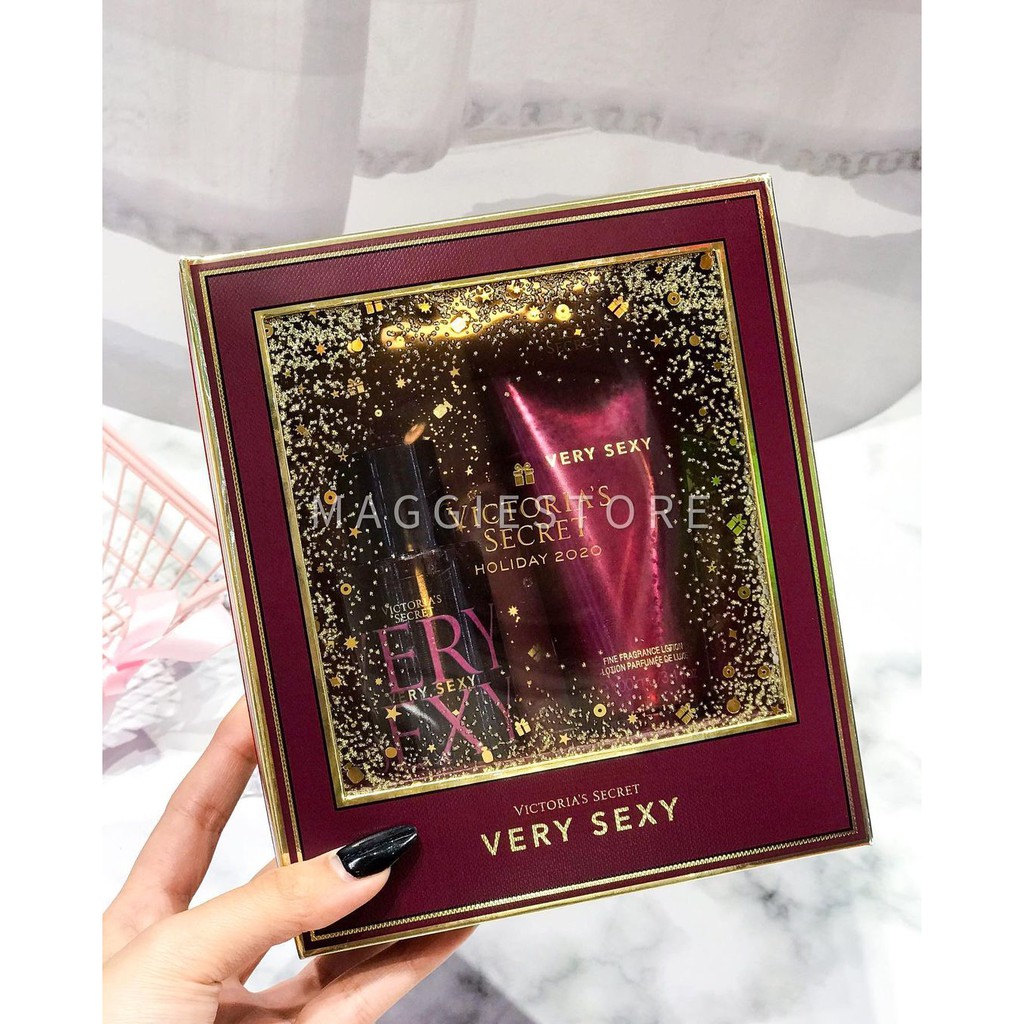 SET XỊT THƠM VÀ DƯỠNG THỂ VICTORIA’S SECRET