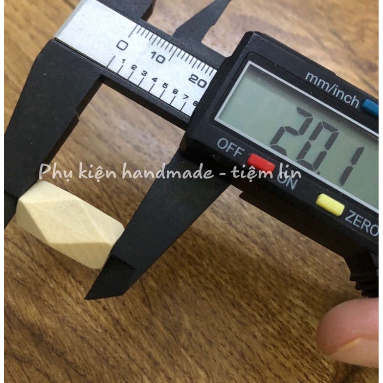 Hạt gỗ đa giác hình trụ màu sắc tự nhiên