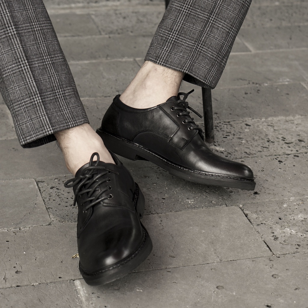 GIÀY DA NAM CÔNG SỞ DA BÒ CAO CẤP DERBY CATERPILLAR ĐEN MŨI TRÒN