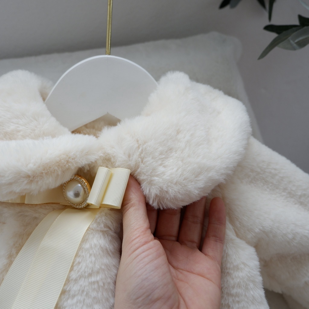 Áo lông bé gái Kiwy Kids phong cách tiểu thư,cổ đính nơ bên trong trần bông Kids2155ss cho bé từ 3 tháng đến 2 tuổi