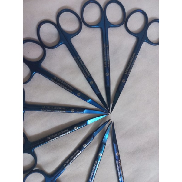 Kéo cong xang 11.5cm chuẩn VIP chuyên dùng để nhấn mí nâng mũi cho các Spa và TMV lớn trên toàn quốc.