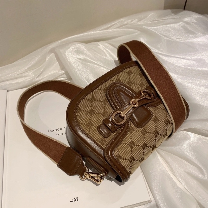 Túi Xách QCCC Màu Nâu Thiết Kế Sang Trọng