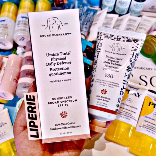 Kem chống nắng có màu Drunk Elephant Umbra Tinte Physical Daily Defense Sunscreen SPF 30
