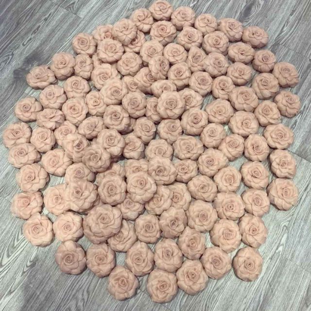 Hoa cài áo váy - Hoa trà cài áo kèm hộp đựng