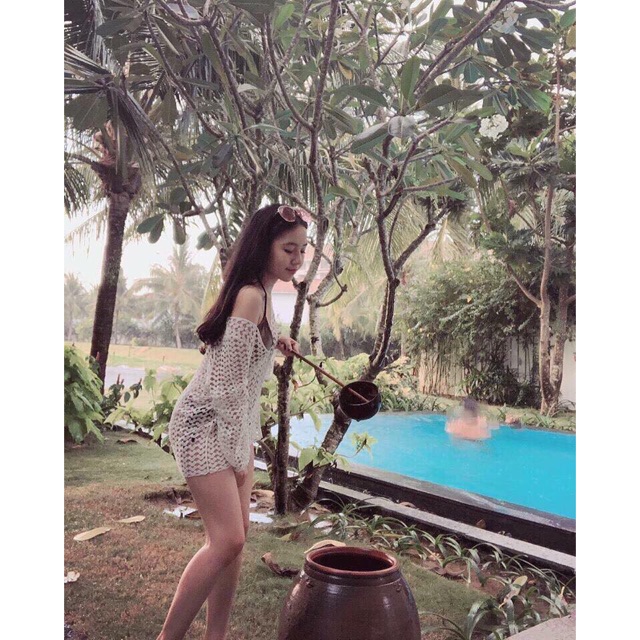 Áo khoác lưới đi biển cực xinh