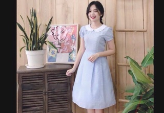 Đầm xoè cổ sen xinh xắn