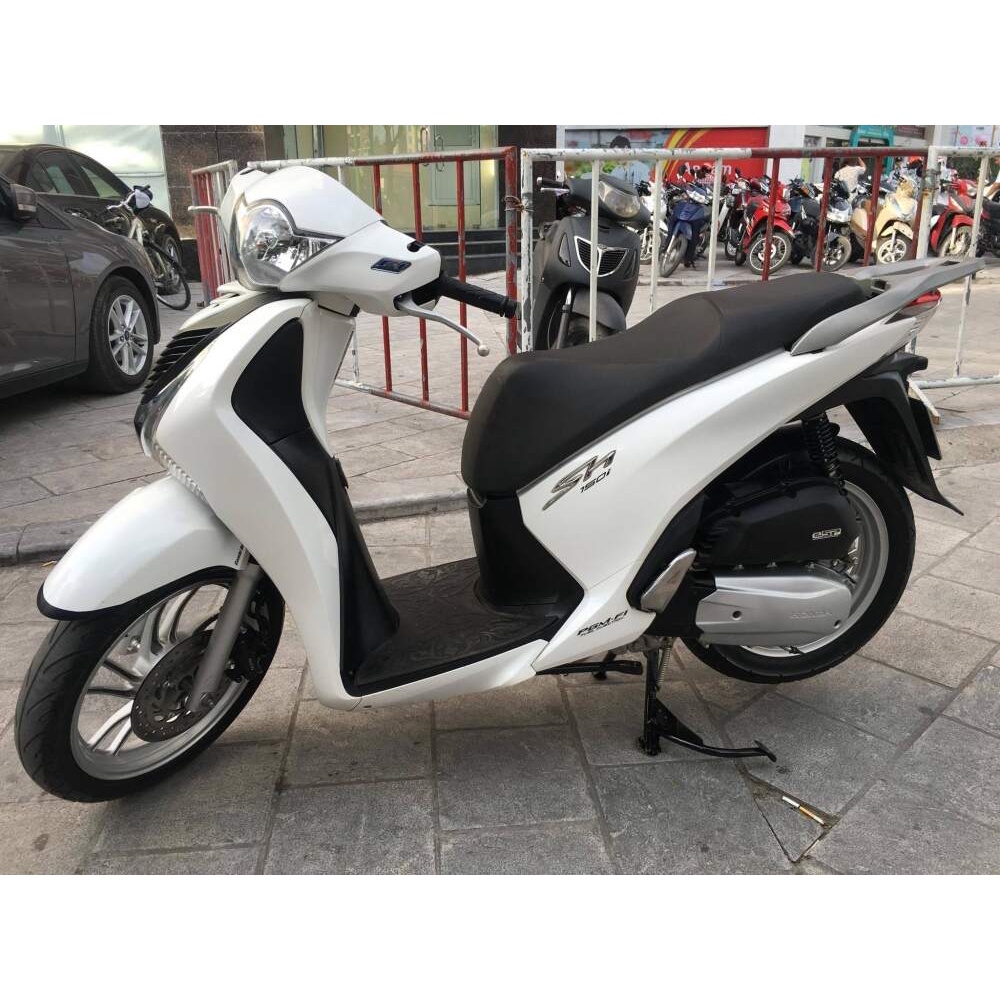 Nắp ốp đầu động cơ nắp đậy bình ắc quy sàn để chân sh việt 2012 2016 honda