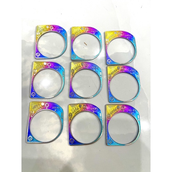 Ten titan dán khoá sh