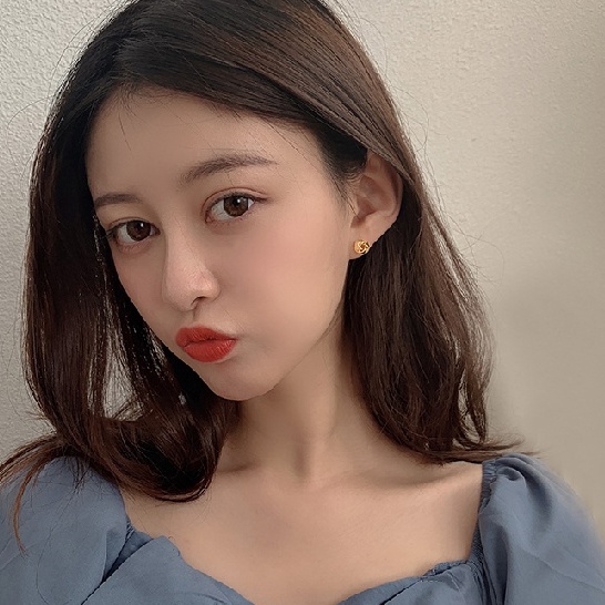 Khuyên tai kim loại phong cách retro