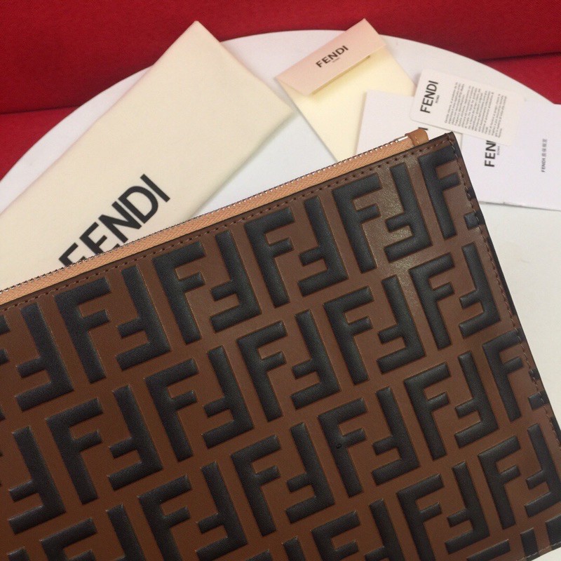 ví tab đứng in hoạ tiết logo khoá kéo dáng mỏng da mềm fendi FD