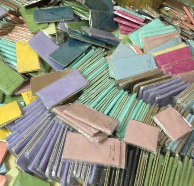 Ví since 1988 dáng ngắn, dáng dài đủ màu | BigBuy360 - bigbuy360.vn