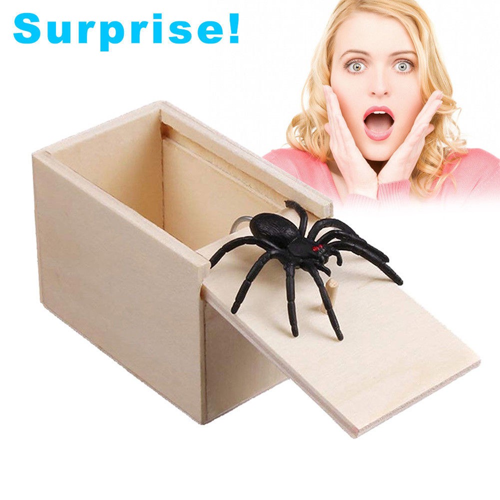 Funny Scare Box Spider Hidden in Case Prank-Wooden Scarebox Joke Trick Play Toys