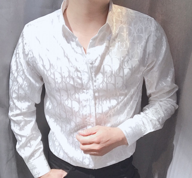 Sơ mi luạ dệt chữ nổi đì ô