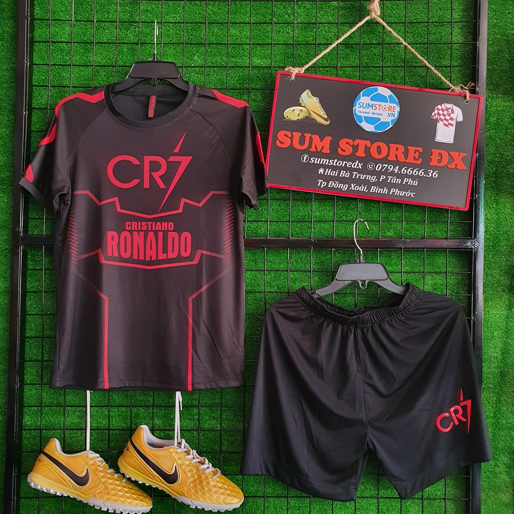 Ronanddo Đen Sọc Đỏ - Áo Bóng Đá Thun Thái Lạnh Cao Cấp