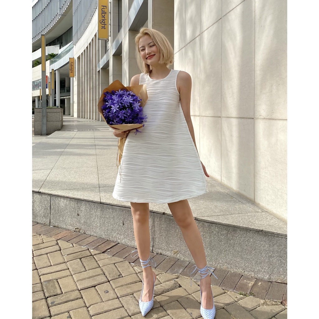 Đầm ngắn hai dây cổ tròn vải xốp xoè RUIXI DRESS - Sibling House