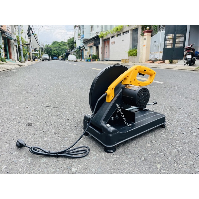 Máy cắt sắt để bàn công suất 2200W kèm đĩa cắt 355mm Hãng BOSS, Bảo hành 12 tháng.