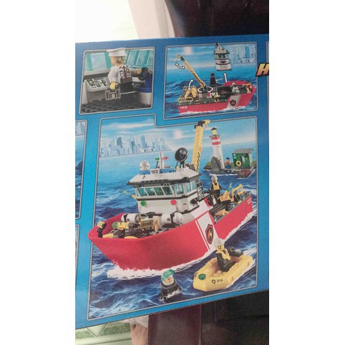 Lego- Cities Tàu Cứu Hoả 450 Mảnh Ghép N10830