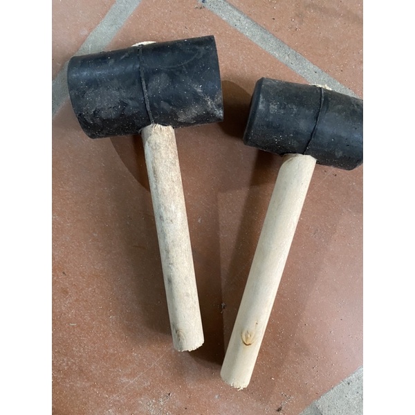 Búa cao su cỡ trung và cỡ đại