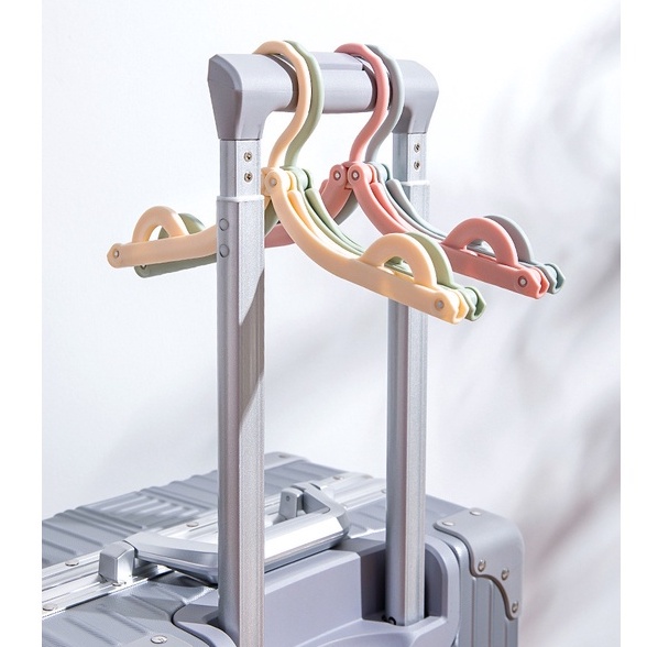 Móc Nhựa Treo Quần Áo Gấp Gọn Khi Đi Lu Lịch, Móc Nhựa Gấp Gọn 4 Nấc