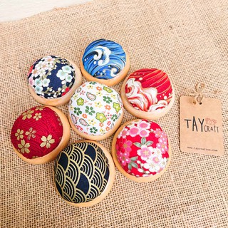 Gối cắm kim chân gỗ