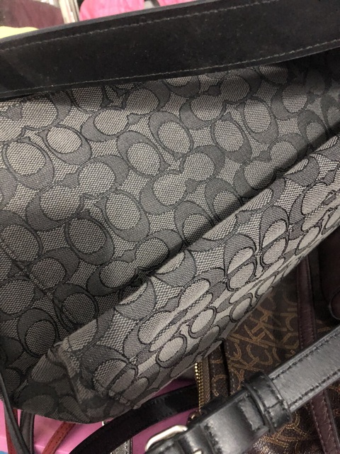 Thanh lý túi Coach auth