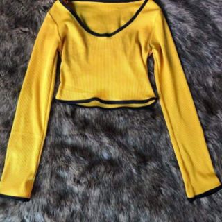 Áo crop top tay dài