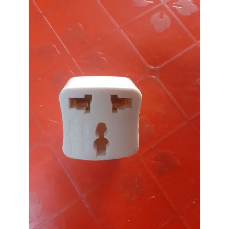 phích cắm 3 chấu ra 2 chấu