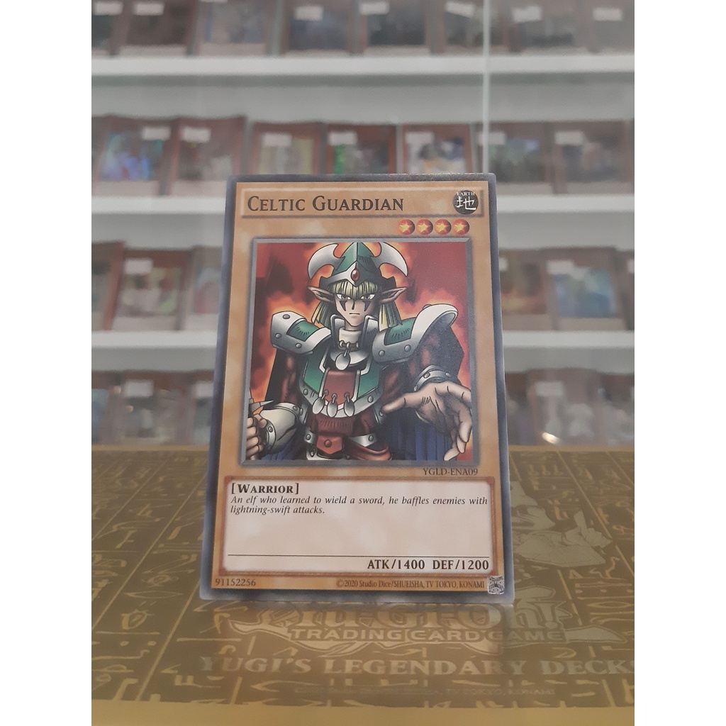 Thẻ Bài YugiOh! Mã YGLD-ENA09 - Celtic Guardian - Common - Unlimited