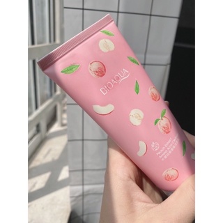 Sữa Rửa Mặt Trái Đào Bioaqua .
