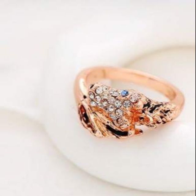 Nhẫn rồng cá tính