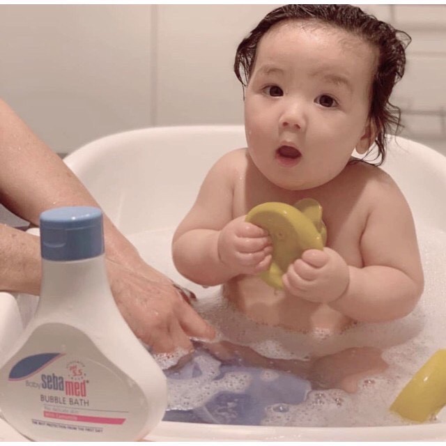 SỮA TẮM DỊU NHẸ CHO BÉ SEBAMED-BABY BUBBLE BATH pH5.5 500ml [Nhập Khẩu Chính Hãng]