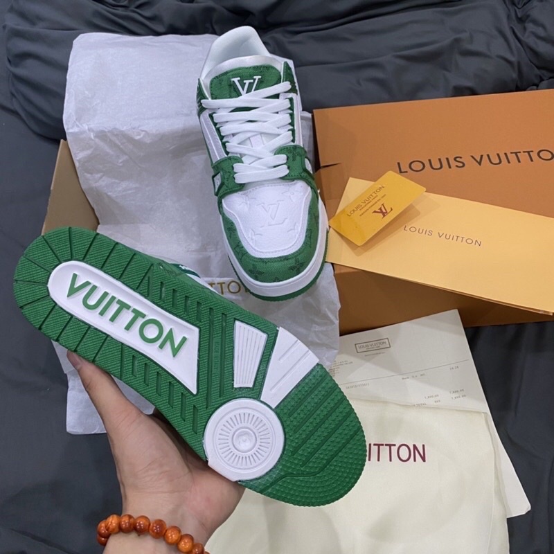 GIÀY L.V TRAINER SNEAKER GREEN WHITE LAI AU